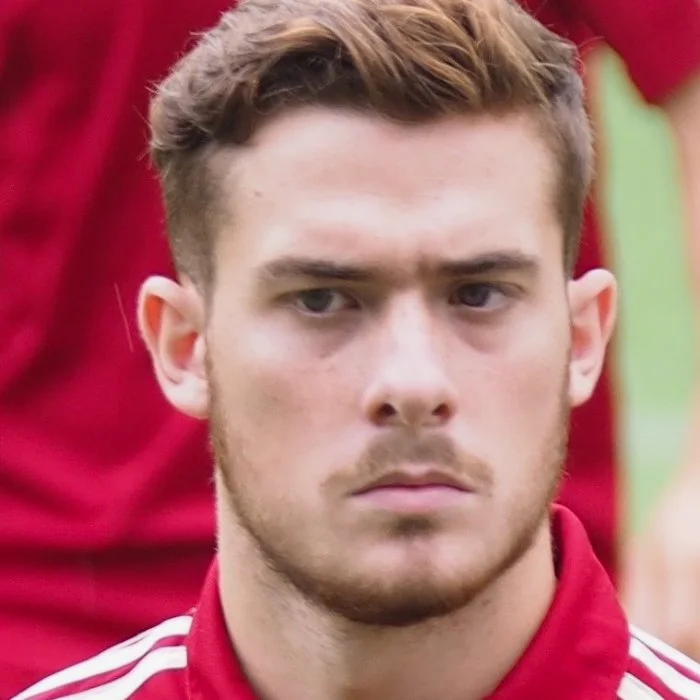 Toni Martínez