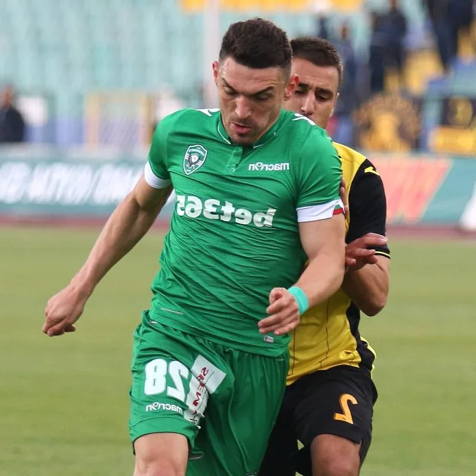 Claudiu Keșerü