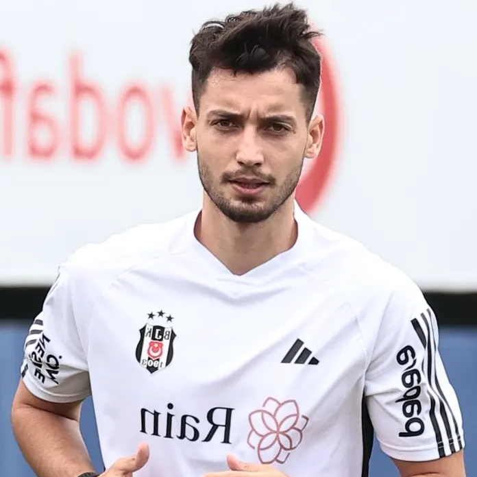 Tayyip Talha Sanuç