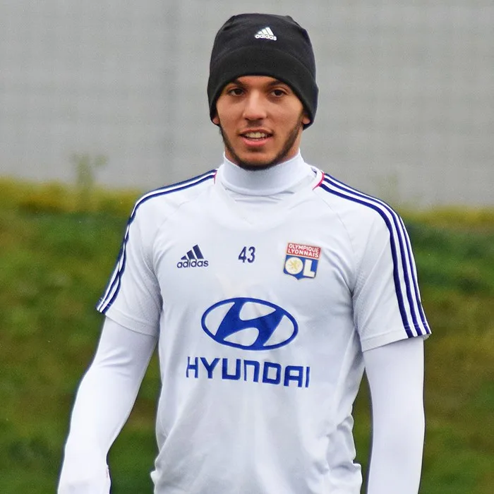 Амин Гури